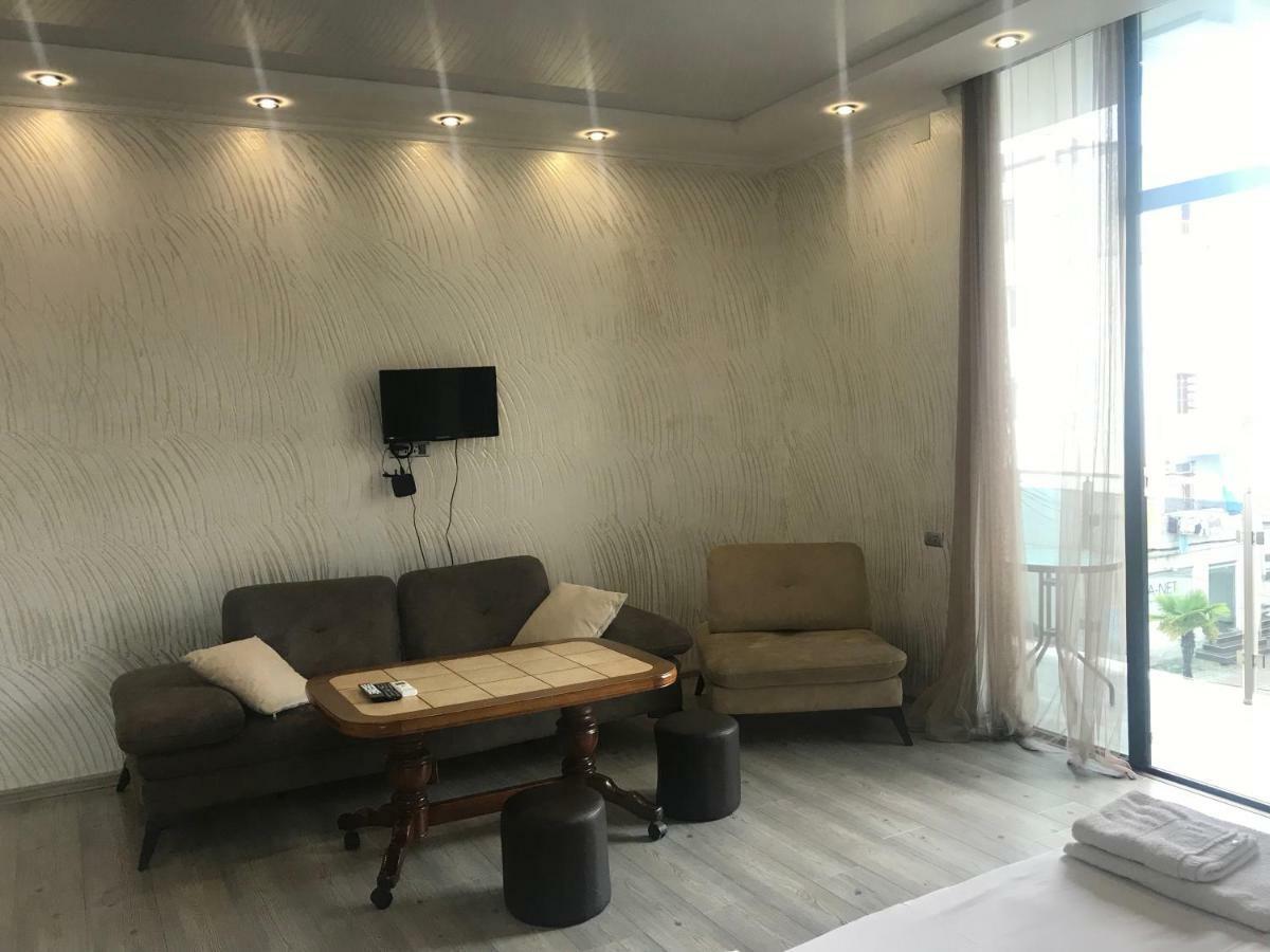 Hotel Chaika Kobuleti Eksteriør billede